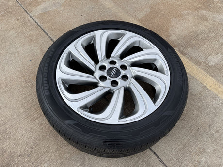 (1) 22" Lincoln Navigator BLACK LABEL OEM 10497 rim wheel 2022 2023 2024 HANKOOK Texas Truck Tire