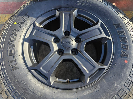 17" Jeep Wrangler Rubicon OEM wheels rims 9216 Gladiator KENDA KLEVER A/T2 NEW Texas Truck Tire