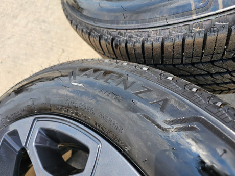 22" Dodge Ram 1500 OEM Laramie wheels LIMITED Gray 2685 2727 tires NEW Texas Truck Tire