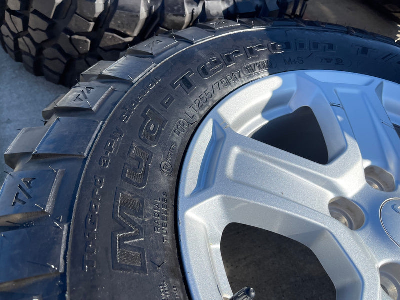 17" Jeep Wrangler Rubicon OEM wheels rims 9216 Gladiator BFG KM2 M/T Texas Truck Tire