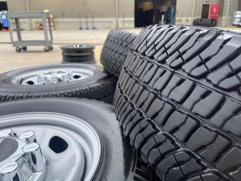 17" Ford F-250 F-350 OEM 3828 wheels rims tires MICHELIN LTX A/T2 NEW Texas Truck Tire