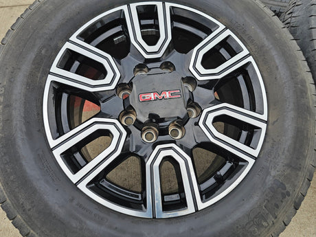 20" GMC Sierra AT4 2500 3500 OEM wheels rims 5950 Silverado MICHELIN Texas Truck Tire
