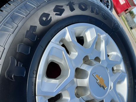 18" Chevy Silverado 2500 3500 OEM 5959 wheels rims FIRESTONE H/T2 Texas Truck Tire