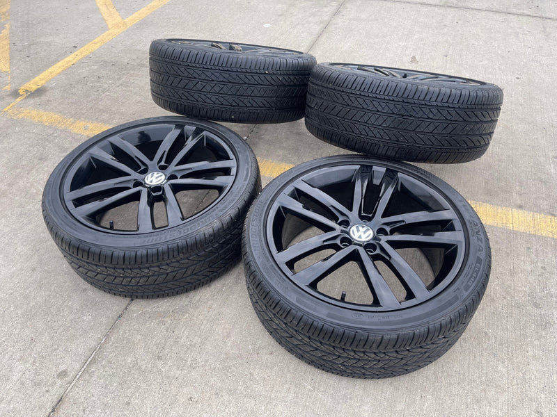 19" VW Passat Golf GTI Jetta OEM 70002 Salvador black wheels rims Texas Truck Tire