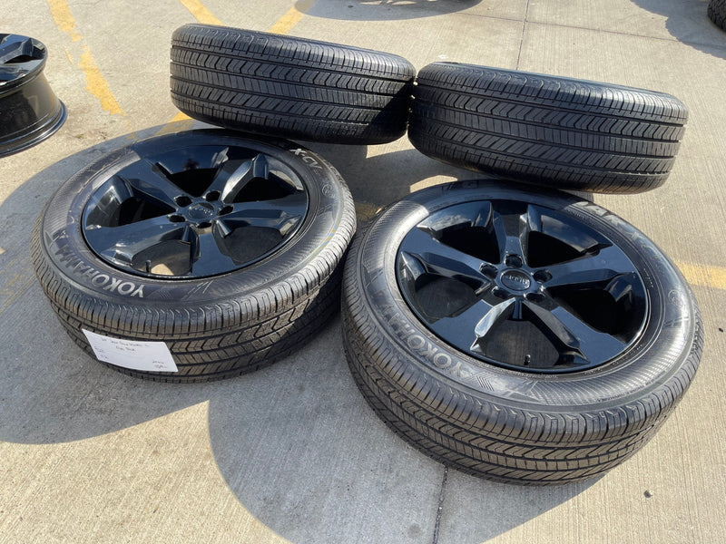 20" Jeep Grand Cherokee L OEM black wheels rims 9287 95199 tires Texas Truck Tire
