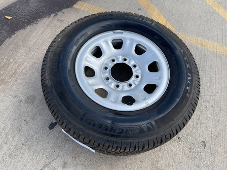 18" Chevy Silverado GMC Sierra 2500 3500 OEM 8096 wheel rim spare MICHELIN NEW Texas Truck Tire
