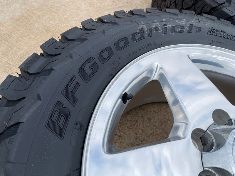 20" Chevy Silverado GMC Sierra 2500 3500 OEM 5503 rims wheels BFG KO3 A/T NEW Texas Truck Tire