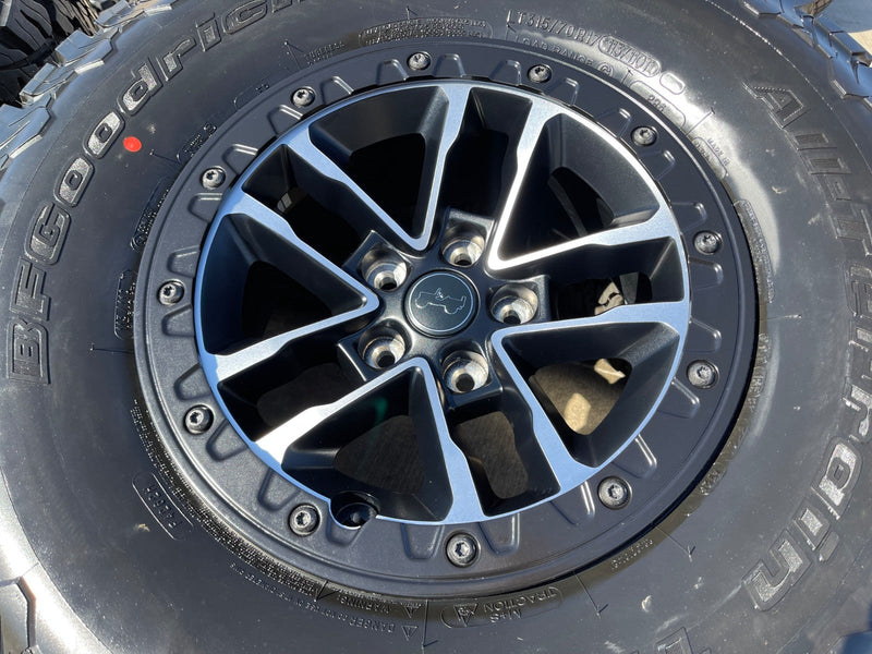 17" Jeep Wrangler 392 Gladiator Rubicon OEM 9329 BEADLOCK wheels rims NEW 35" Texas Truck Tire