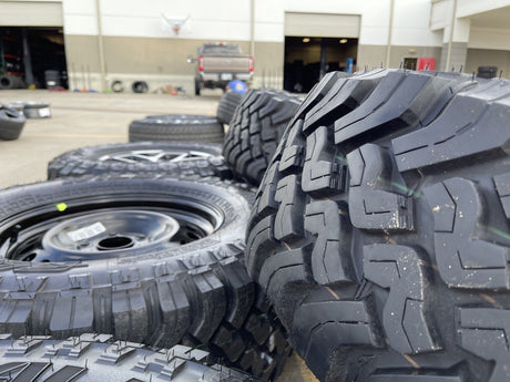 17" Jeep Wrangler Rubicon OEM 95730 9327 wheels rims Gladiator FALKEN MT 33" NEW Texas Truck Tire
