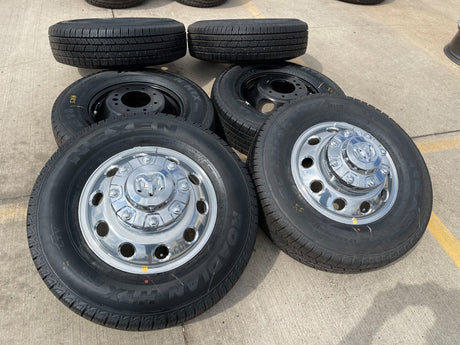 17" Dodge Ram 3500 Dually Laramie 8x200 wheels rims 2701 2702 OEM NEXEN NEW Texas Truck Tire
