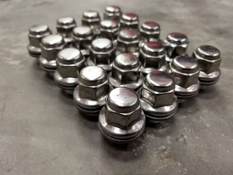 (20) OEM Toyota Camry lug nuts polished 12x1.5 Avalon Corolla Rav-4 Lexus RX350 Texas Truck Tire