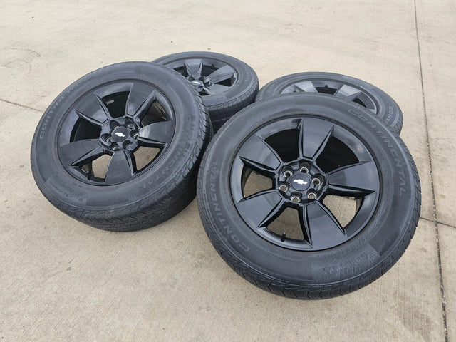 18" Chevy Colorado REDLINE OEM wheels rims 5747 5818 tires 2019 2020 2021 2022 Texas Truck Tire