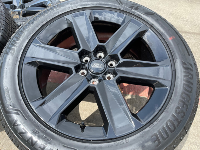 22" Ford F-150 LOBO LARIAT OEM black rims wheels tires Expedition 2026 2027 NEW Texas Truck Tire