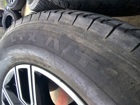 20" GMC Sierra AT4 2500 3500 OEM wheels rims 5950 Silverado MICHELIN Texas Truck Tire