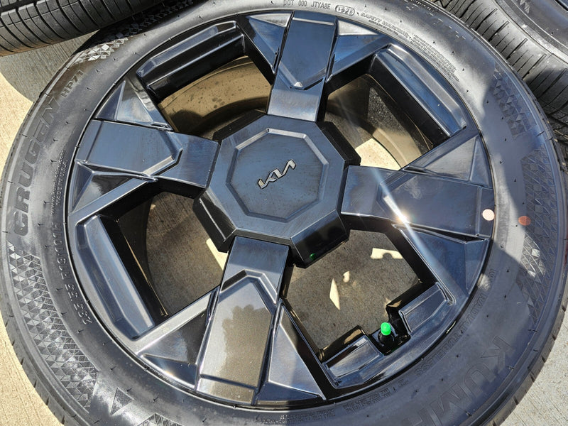 19" Kia Sportage Telluride OEM wheels rims tires Sorento Sedona 2025 2026 NEW Texas Truck Tire