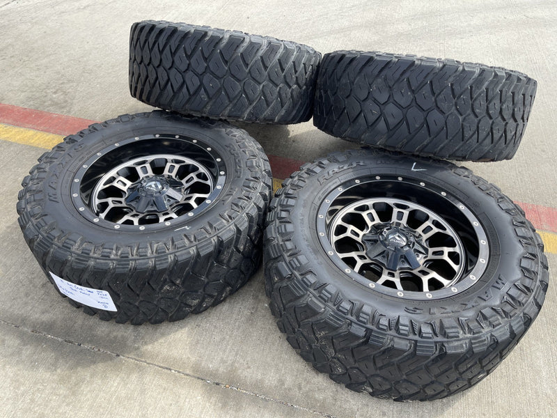 18" 18x9 Fuel Crush D561 Jeep Wrangler wheels rims 5x114.3 5x4.5 5x5 5x127 35" Texas Truck Tire