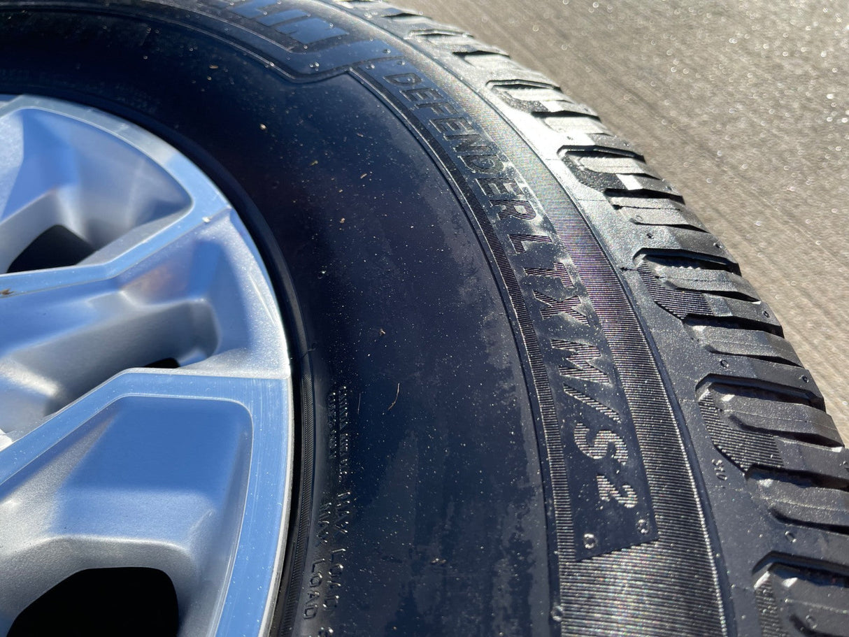 18" Chevy Silverado 2500 3500 OEM 5959 wheels rims MICHELIN DEFENDER LTX M/S2 Texas Truck Tire