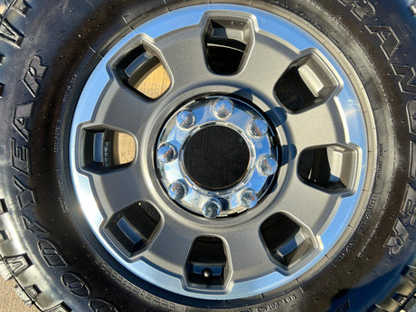 18" Ford F-250 F-350 OEM TREMOR rims wheels 10482 tires 35" DURATRAC R/T Texas Truck Tire