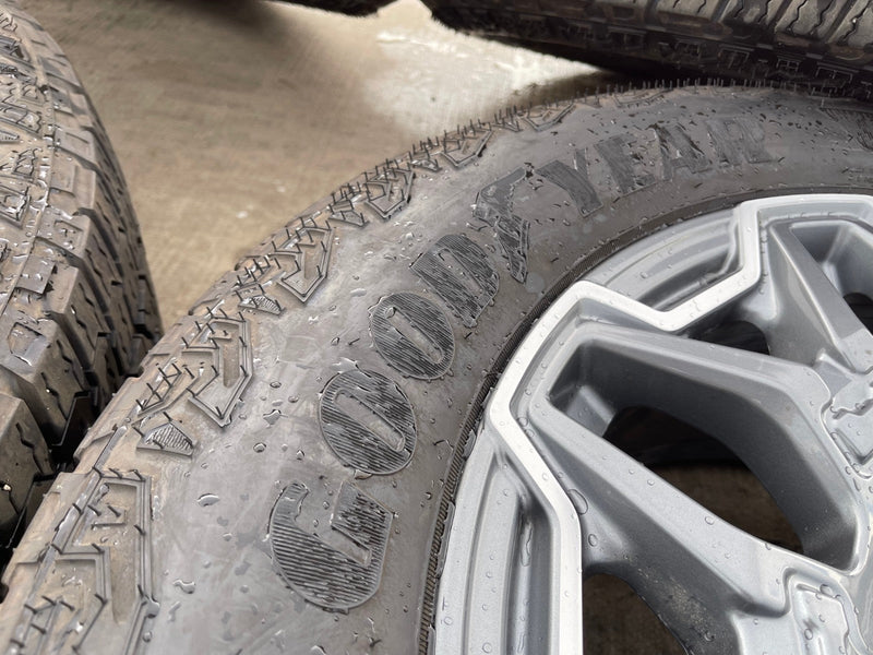22" Hummer EV HEV 2500 OEM 8x165 14094 wheels rims 2022 2023 2024 2025 2026 Texas Truck Tire