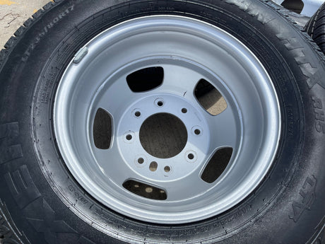17" Dodge Ram 3500 Dually 8x200 wheels rims 2703 2704 OEM NEXEN tires Texas Truck Tire
