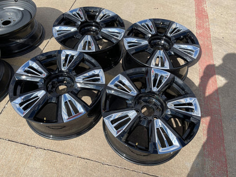 22" Chevy Tahoe RST OEM wheels rims 14046 96951 Silverado Suburban Texas Truck Tire