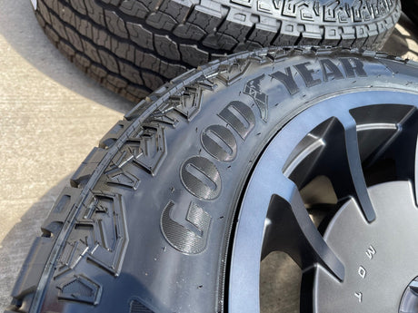22" 22x10 Chevy Silverado Tahoe Suburban HARLEY DAVIDSON OEM wheels rims NEW 35" Texas Truck Tire