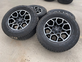 18" Ford F-150 OEM rims wheels 95049 10340 Expedition COOPER A/T Texas Truck Tire