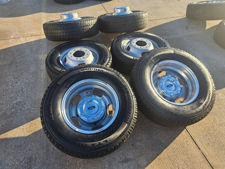 17" Ford F-350 Dually OEM 10477 10478 rims wheels MICHELIN 2023 2024 2025 2026 Texas Truck Tire