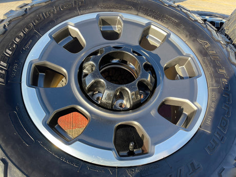 18" Ford F-250 F-350 OEM TREMOR rims wheels 10482 BFG KO2 A/T Texas Truck Tire