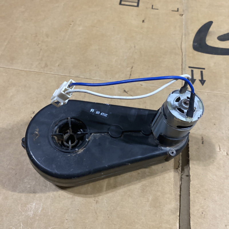 Electric Black Jeep Ride-On Toy with RS550 6V Motor