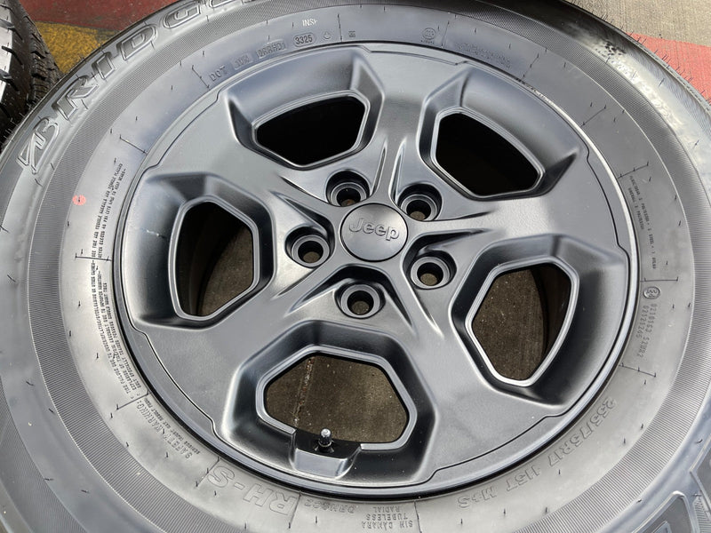 17" Jeep Wrangler Gladiator RUBICON OEM 9236 wheels rims DISCOUNTED Texas Truck Tire