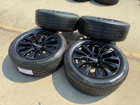 22" GMC Yukon Sierra DENALI OEM wheels rims 14025 97000 tires Texas Truck Tire