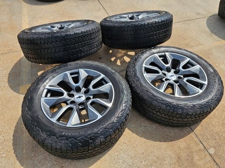 20" Chevy Silverado 1500 Tahoe Suburban OEM 5915 5916 wheels rims DUELER A/T Texas Truck Tire