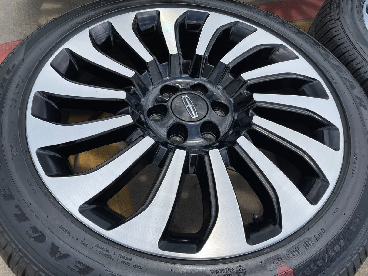22" Lincoln Navigator OEM rims wheels 10499 95383 Black Label 2024 2025 2026 Texas Truck Tire