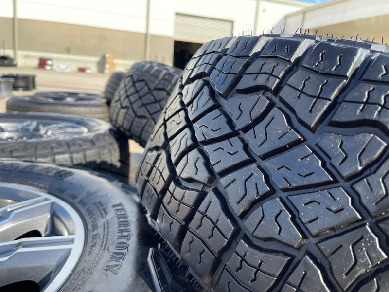 18" GMC Sierra AT4X Chevy Silverado OEM 14131 wheels rims 2024 2025 2026 Texas Truck Tire
