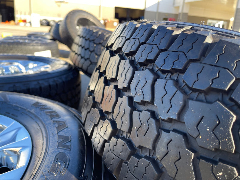 18" Ford F-250 F-350 OEM rims wheels 10097 tires GOODYEAR A/T Texas Truck Tire