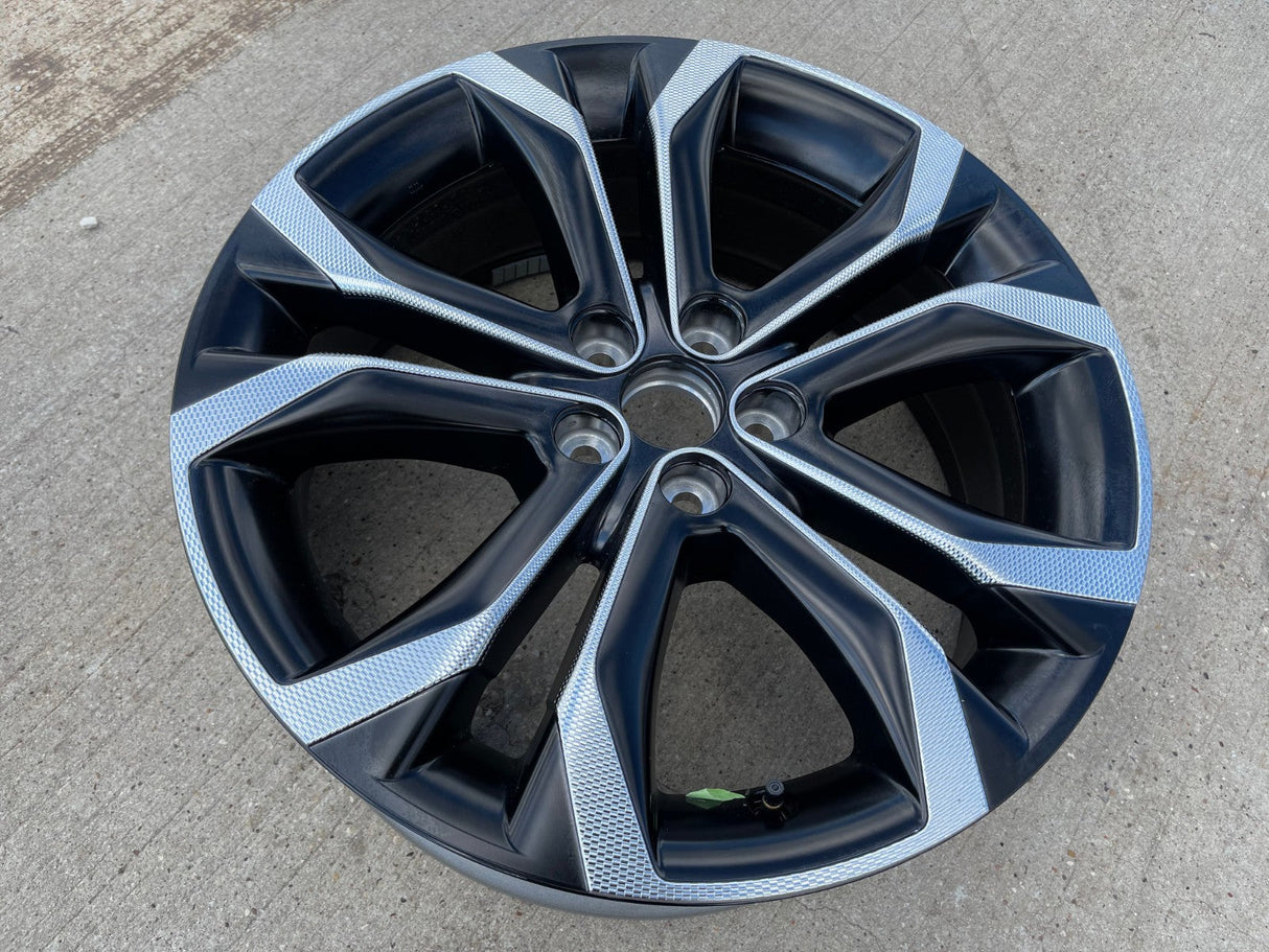 20" Toyota Sienna OEM 69167 rim wheel Venza Rav4 CH-R 2022 2023 2024 2025 2026 Texas Truck Tire