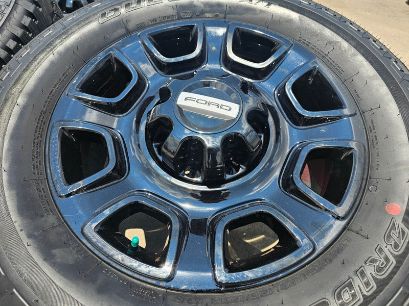 20" Ford F-250 F-350 OEM Lariat Platinum wheels rims 10486 tires 2025 2026 NEW Texas Truck Tire