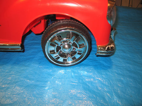 6V Red Kids Ride-On Car with Chrome Details, Mercedes Style Collectible Design