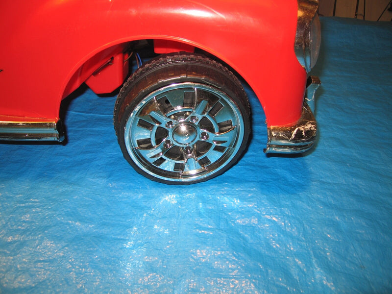 6V Red Kids Ride-On Car with Chrome Details, Mercedes Style Collectible Design