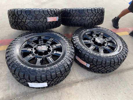 20" GMC Sierra AT4X 2500 3500 OEM 14137 5963 wheels rims Silverado NEW 35" R/T Texas Truck Tire
