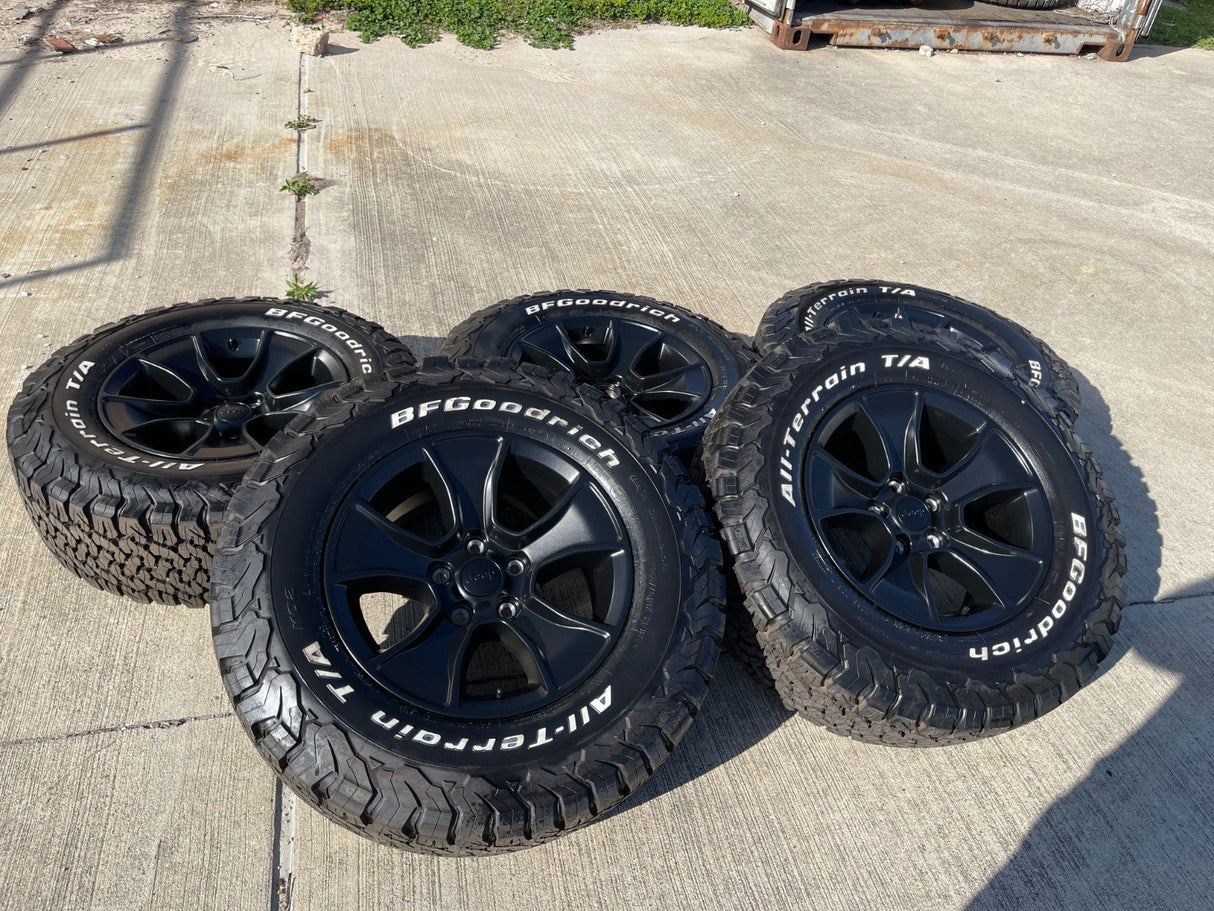(5) 17" Jeep Wrangler Rubicon OEM 96226 wheels rims Gladiator BFG KO2 NEW 2026 Texas Truck Tire