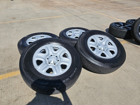 18" Toyota Tundra TSS TRD OEM 99083 wheels rims Sequoia LX600 2024 2025 2026 NEW Texas Truck Tire