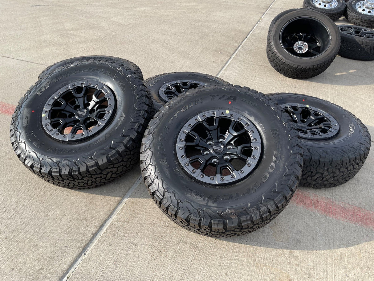 17" Ford F-150 Raptor Bronco R OEM BEADLOCK 51222 rims wheels 2025 2026 NEW 37" Texas Truck Tire