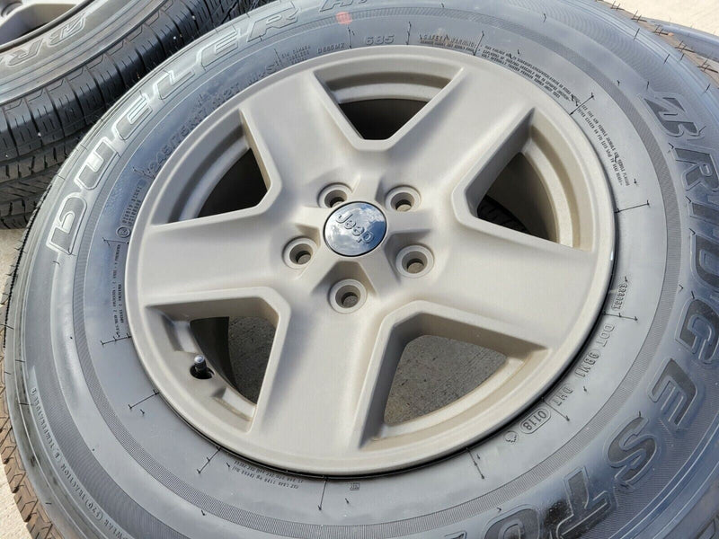 17" Jeep Gladiator MILITARY EDITION OEM wheels rims 9235 Wrangler tires Texas Truck Tire