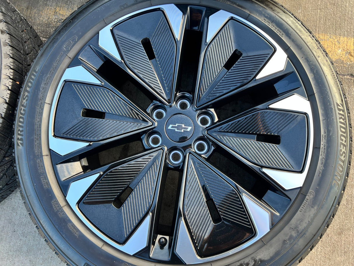 21" Chevy Blazer SS EV OEM 14119 wheels rims 2024 2025 2026 BRIDGESTONE NEW Texas Truck Tire