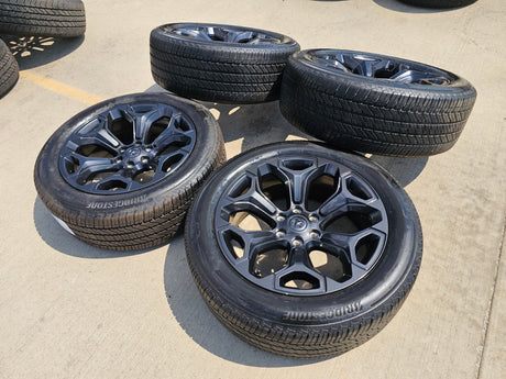 22" Dodge Ram 1500 OEM Laramie wheels LIMITED Gray 2685 2727 tires NEW Texas Truck Tire