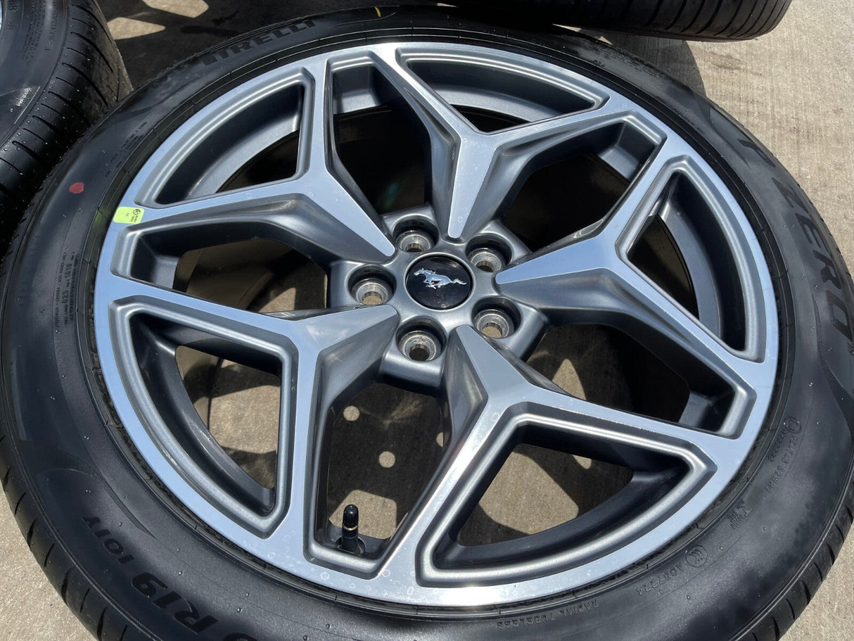 19" Ford Mustang GT Performance Track Pack OEM 10599 10602 wheels rims NEW Texas Truck Tire