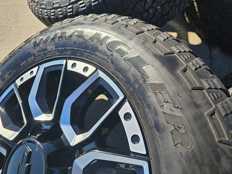 20" Chevy Silverado High Country 2500 3500 OEM Black wheels rims 2023 2024 2025 Texas Truck Tire