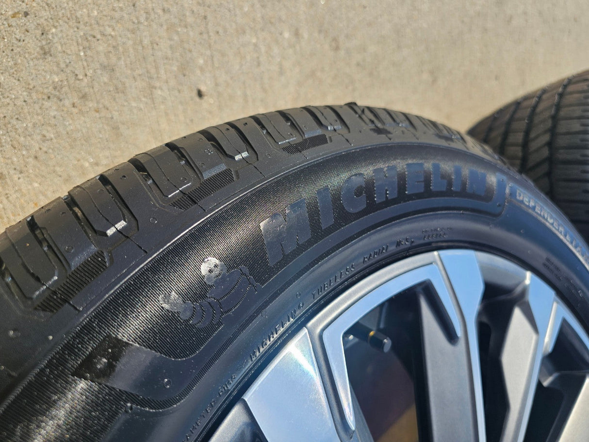 22" Chevy Tahoe Silverado Suburban OEM wheels rims 2025 2026 NEW MICHELIN Texas Truck Tire